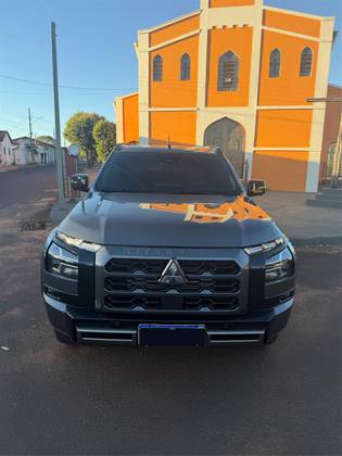 MITSUBISHI TRITON 2.4 BITURBO DIESEL CD KATANA SR80 4X4 AUTOMÁTICO